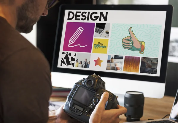 デザイナーのカメラでの作業 — ストック写真