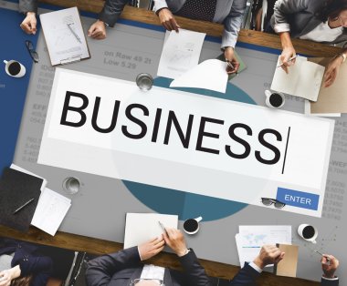 Ofiste çalışan iş adamları