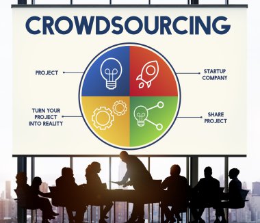 İş adamları birlikte çalışıyor.