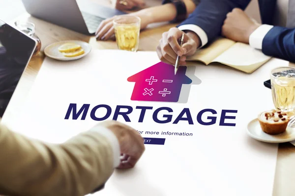 People discussing about Mortgage — Stock Photo, Image