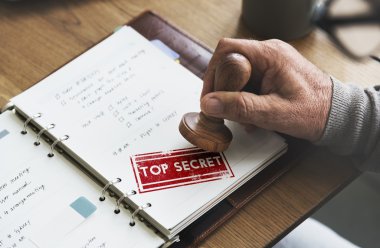 defter Top Secret ile pul