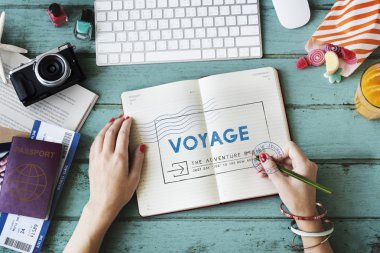 Günlük, sayfalarının kadınla