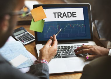 çalışma ve fikirleri tartışmak iş adamları