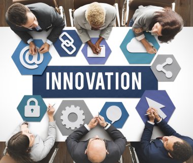 Toplantıda iş adamları tartışıyor