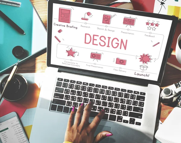 Woman working with laptop — Stock Photo, Image