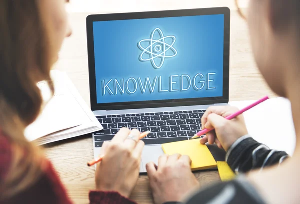 Girls working with laptop — Stock Photo, Image