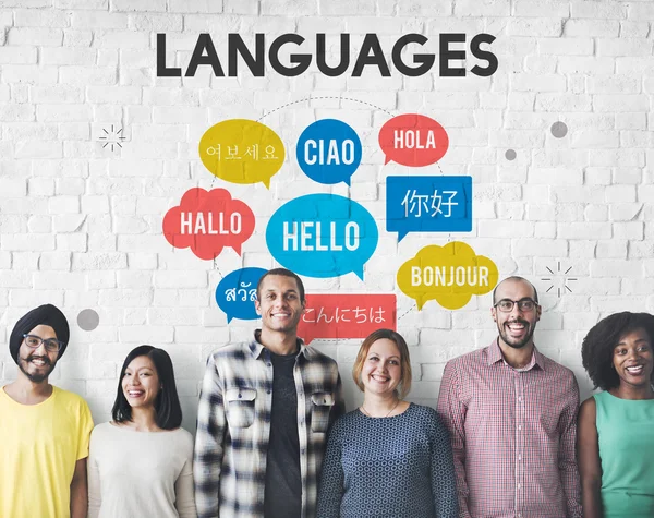 Diversidade pessoas com línguas — Fotografia de Stock