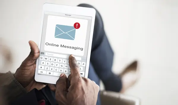 Man holding Tablet — Stock Photo, Image