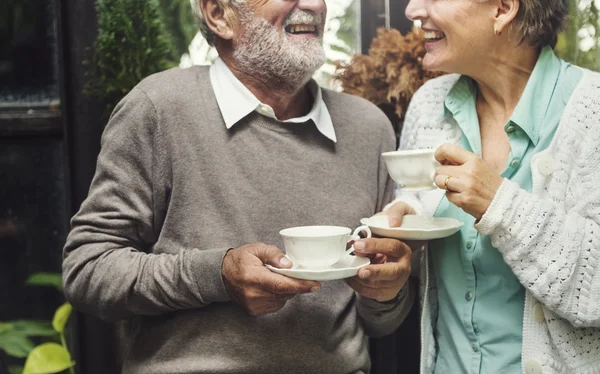 Elderly couple drinking tea — Stock Photo, Image