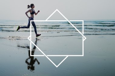 Kumsalda çalıştıran tozluk kadında