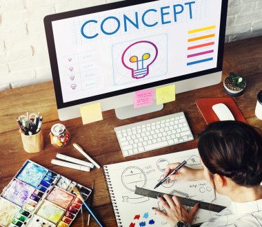 Tasarım stüdyosu çizim kız