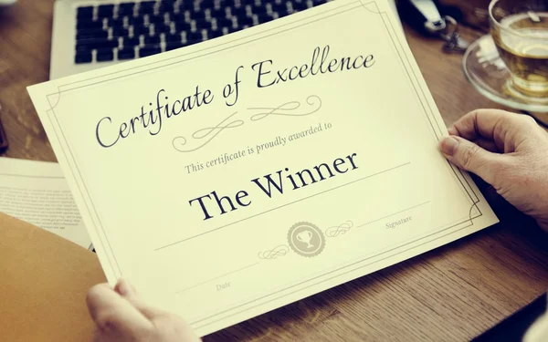 Κομμάτι χαρτί με certificate of Excellence — Φωτογραφία Αρχείου