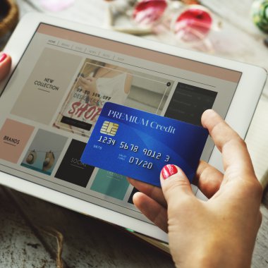 Tablet metin ile holding eller