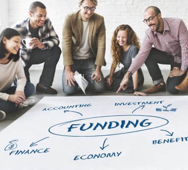 Poster ile çalışma ve finansman tasarımcıları