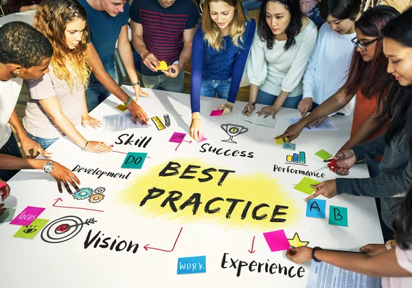 Diversiteit groep studenten — Stockfoto