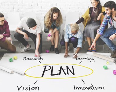 Kattaki insanlar çizim afiş