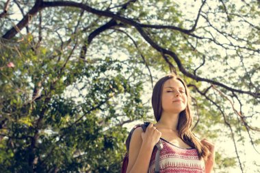 doğada vakit kadın