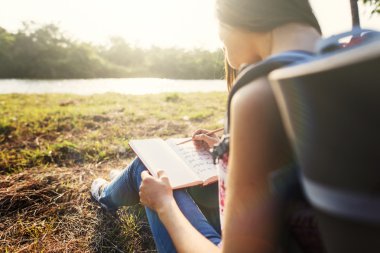Kadın yazma Not doğada