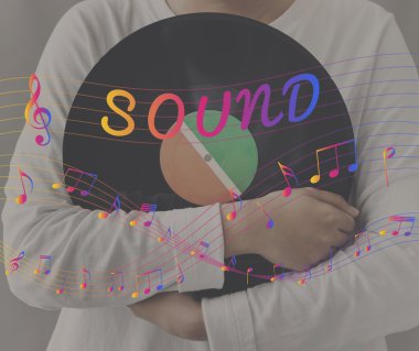 ellerinde siyah vinil disk