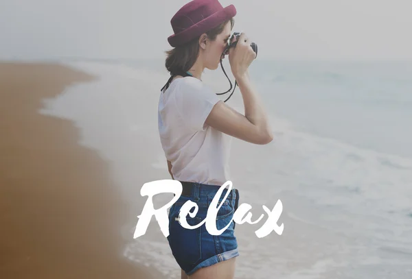 Girl in hat making photos — Stock Photo, Image