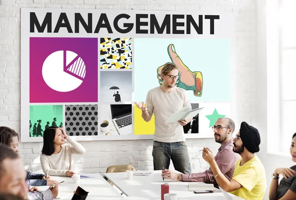 Geschäftstreffen mit dem Management — Stockfoto