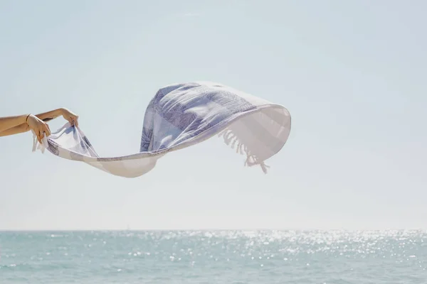 Sea Breeze Blowing Stripes Scarf — Stock Photo, Image