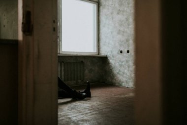 Acres 'in ilk albümü Lonely World' den hala görüntü var. Acresofficial.com 'a bak.