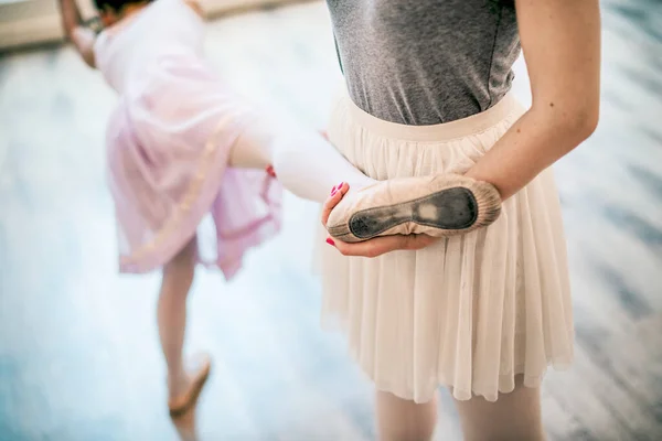 Lezione Balletto Una Bambina — Foto Stock