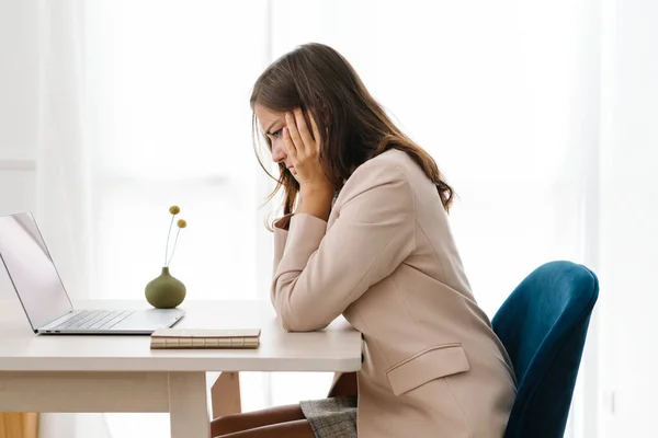 Depressed Businesswoman Overwhelming Her Work — Stock Photo, Image