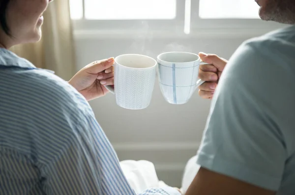 Happy Couple Celebrating Cups Coffee — Stock Photo, Image