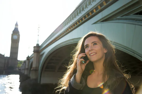 Beautiful Woman Traveling London — Stock Photo, Image