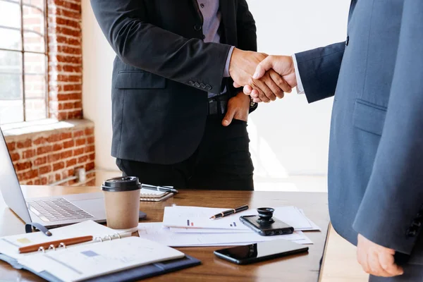 Gente Negocios Haciendo Acuerdo — Foto de Stock