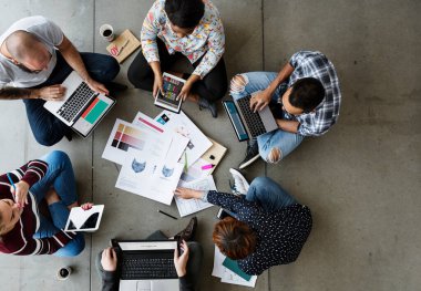 A group of colleagues generating ideas 