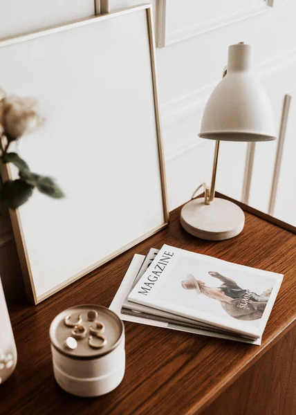 Wooden Table Feminine Accessory White Wall — Stock Photo, Image