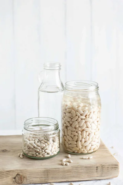 Raw Organic White Beans Containers — Stock Photo, Image