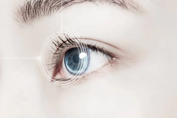 Woman Rsquo Eye Smart Contact Lens — Stock Photo, Image