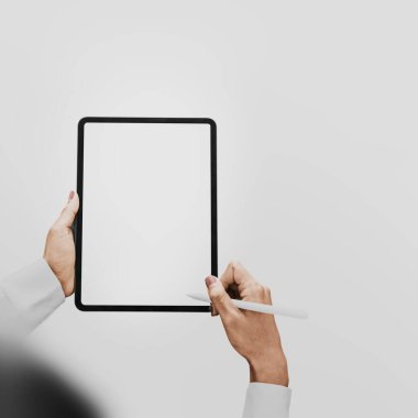 Kalemle tablet dijital aygıt modellemesi
