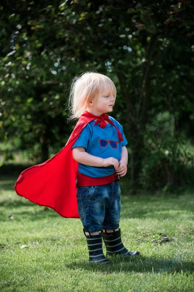 Little Boy Wearing Superhero Costume Playing Par — Foto de Stock