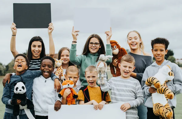Group Kids Caring Animal Rights — Stock Photo, Image