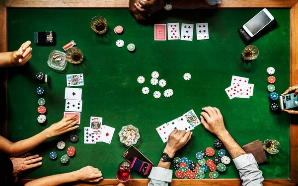 Luchtfoto Van Mensen Die Een Tafelspel Spelen Een Casino — Stockfoto