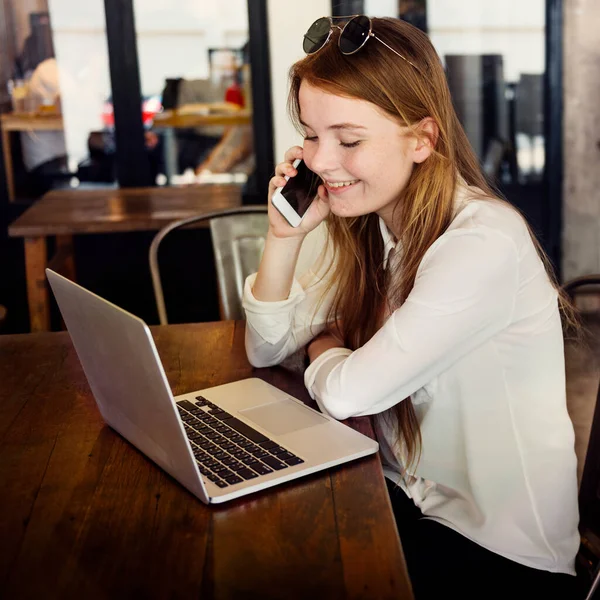 Digital Device Communication Girl Technology Concept — Stockfoto