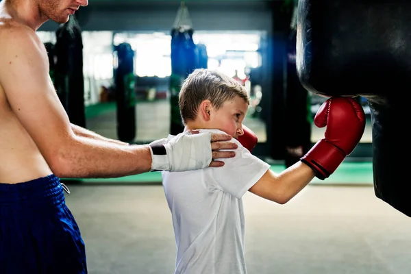 Boy Training Boksen Beweging Beweging Concept — Stockfoto