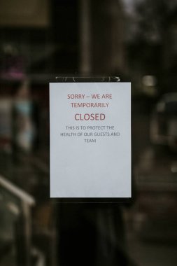 Restoran, Coronavirus 'un geçici olarak kapatıldığı yer. BRISTOL, İngiltere, 30 Mart 2020
