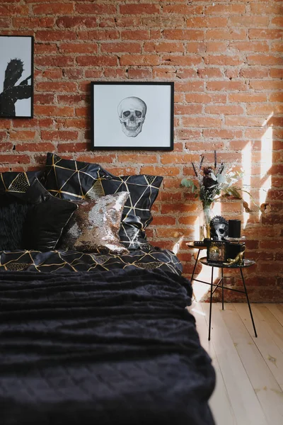 Dormitorio Decorar Con Ropa Cama Negro Calaveras —  Fotos de Stock