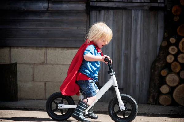 Enfants Caucasiens Super Héros Jouer Shoo — Photo