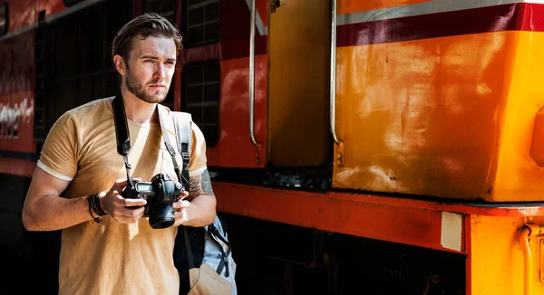 Fotógrafo Caucasiano Estação Comboios — Fotografia de Stock