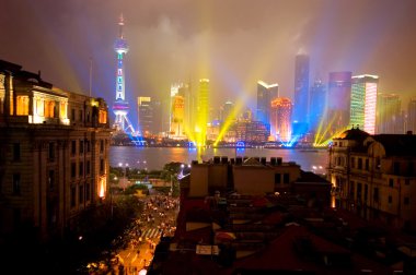 Pudong yağmurlu ulusal tatil