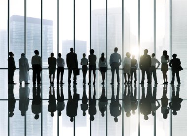 Şehirdeki iş adamları.