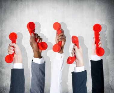 İşadamları holding telefonları