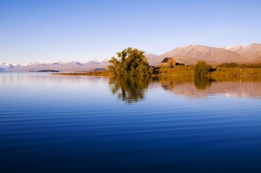 Kilise iyi çoban ve Gölü